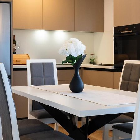 Apartments Summer Τρογκίρ Εξωτερικό φωτογραφία